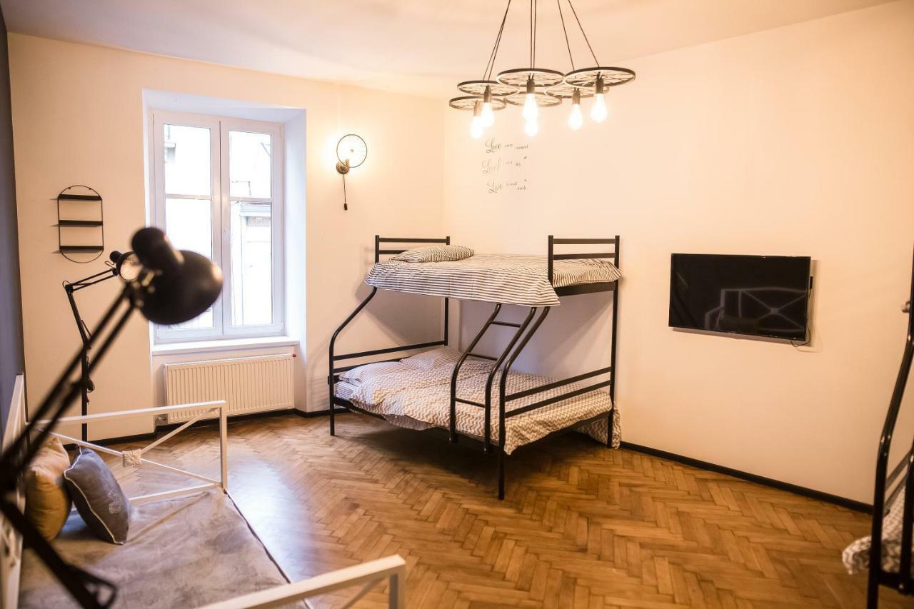 Modestm#Ilike# Apartamento Leópolis Exterior foto